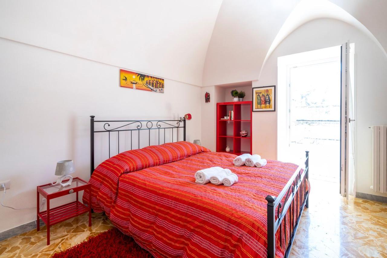 Vico II Terrace Apartment A Step From Piazza Roma 马丁纳弗兰卡 外观 照片