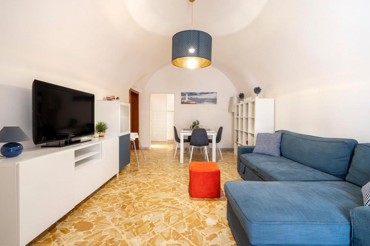 Vico II Terrace Apartment A Step From Piazza Roma 马丁纳弗兰卡 外观 照片