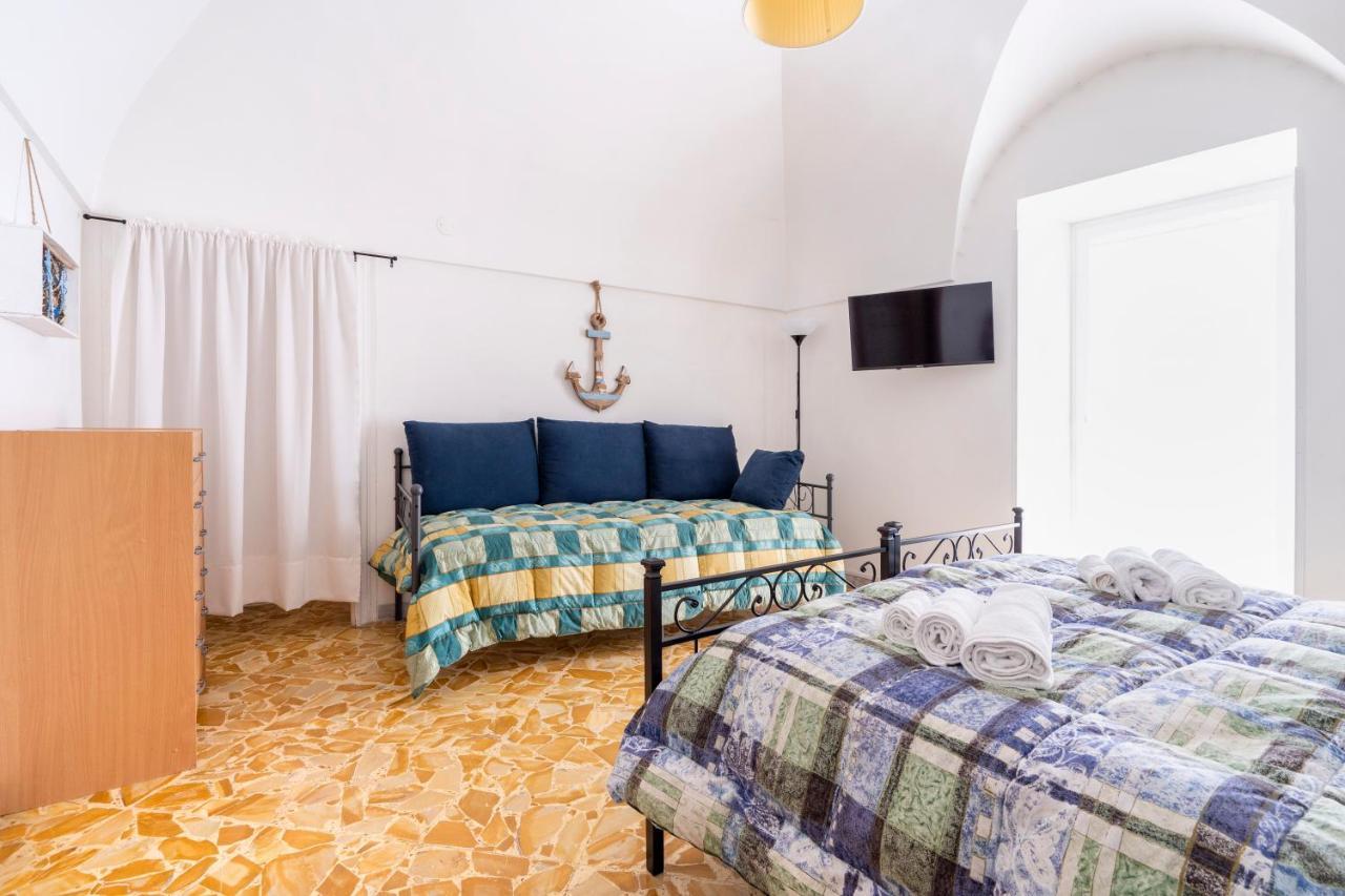 Vico II Terrace Apartment A Step From Piazza Roma 马丁纳弗兰卡 外观 照片